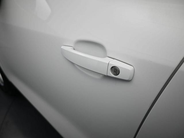 Photo of 2022 Summit White Chevrolet Trax