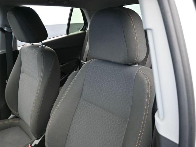 Photo of 2022 Summit White Chevrolet Trax