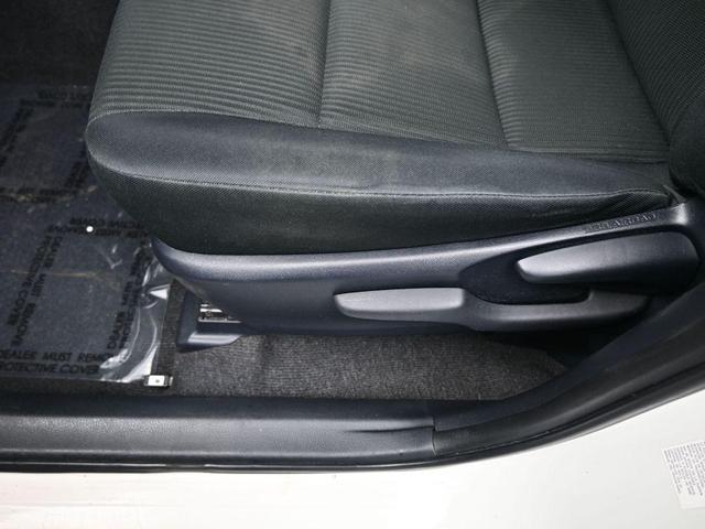 Photo of 2017 White Toyota RAV4