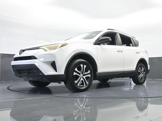 Photo of 2017 White Toyota RAV4
