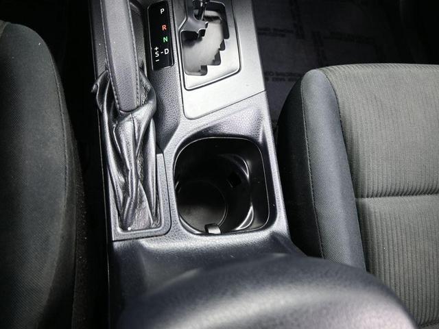 Photo of 2017 White Toyota RAV4