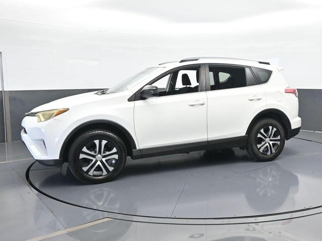 Photo of 2017 White Toyota RAV4