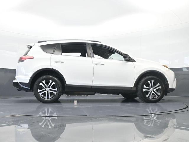 Photo of 2017 White Toyota RAV4