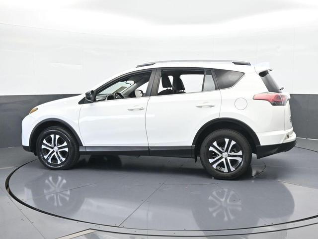 Photo of 2017 White Toyota RAV4