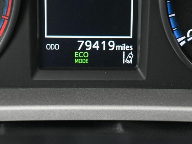 Photo of 2017 White Toyota RAV4