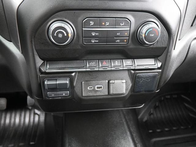Photo of 2021 Black Chevrolet Silverado 1500