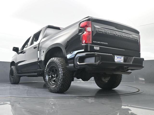 Photo of 2021 Black Chevrolet Silverado 1500