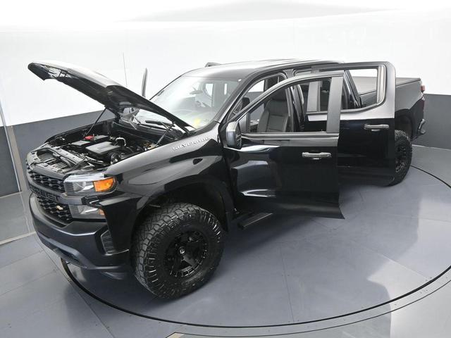 Photo of 2021 Black Chevrolet Silverado 1500