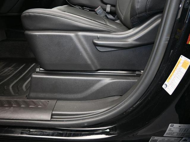 Photo of 2021 Black Chevrolet Silverado 1500