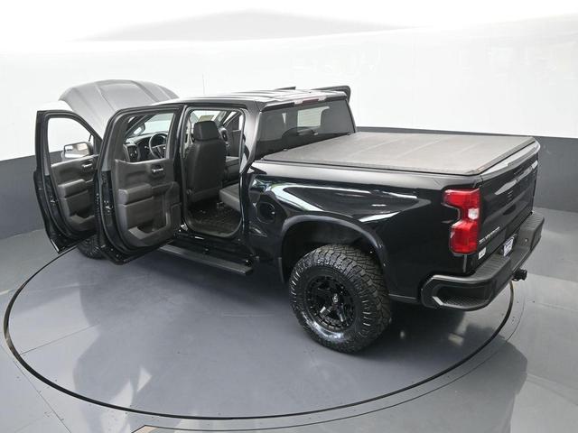 Photo of 2021 Black Chevrolet Silverado 1500