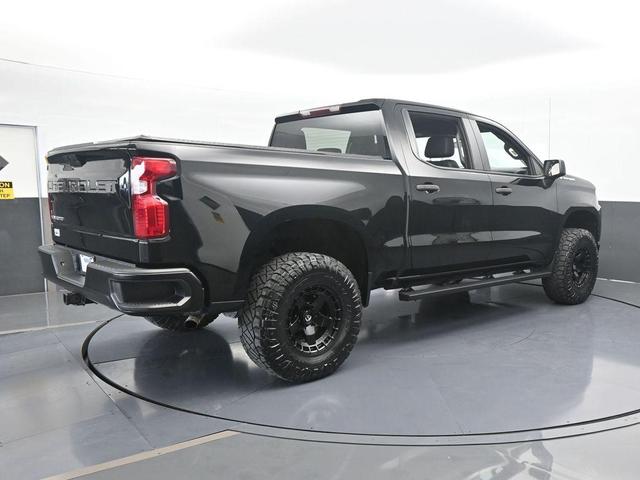 Photo of 2021 Black Chevrolet Silverado 1500