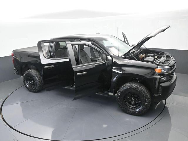 Photo of 2021 Black Chevrolet Silverado 1500