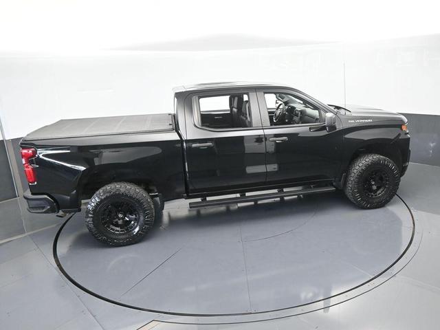 Photo of 2021 Black Chevrolet Silverado 1500