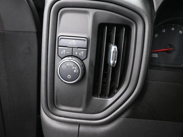 Photo of 2021 Black Chevrolet Silverado 1500