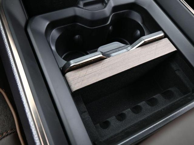 Photo of 2025 Diamond Black RAM 1500