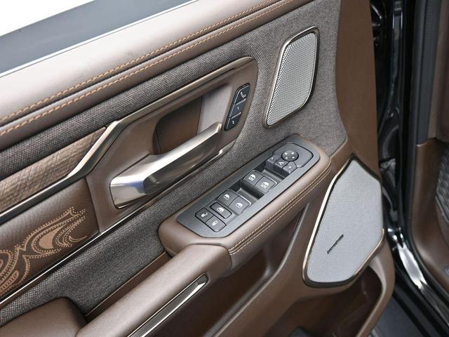 Photo of 2025 Diamond Black RAM 1500
