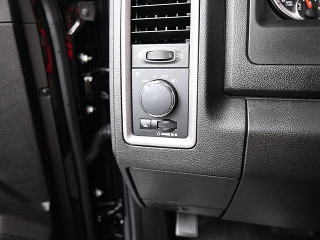 Photo of 2024 Diamond Black RAM 1500 Classic