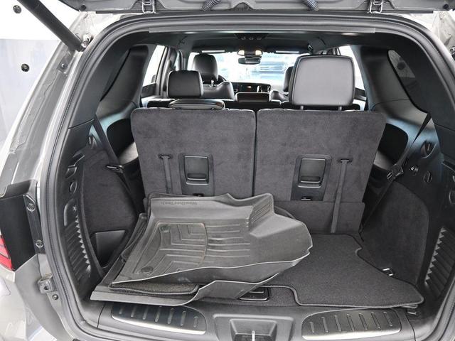 Photo of 2022 Destroyer Gray Clearcoat Dodge Durango