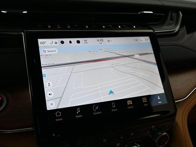 Photo of 2024 Silver Zynith Jeep Grand Cherokee L