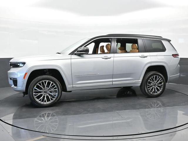 Photo of 2024 Silver Zynith Jeep Grand Cherokee L