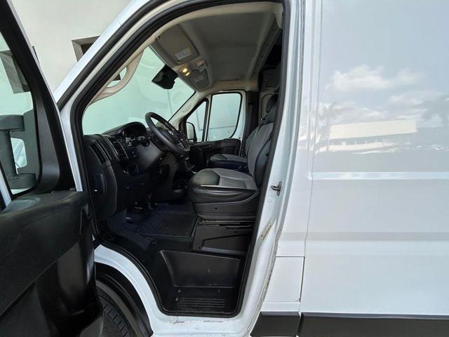 Photo of 2023 Bright White Clearcoat RAM ProMaster 2500