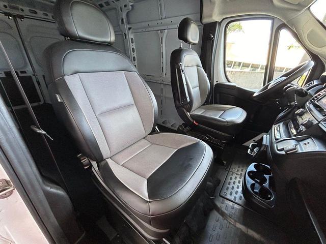 Photo of 2023 Bright White Clearcoat RAM ProMaster 2500