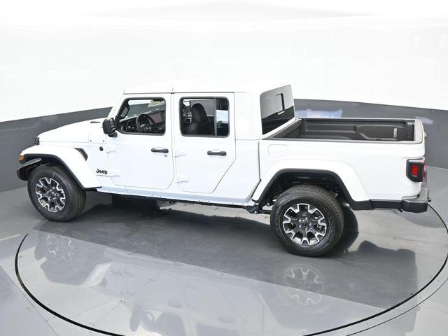 Photo of 2024 Bright White Clearcoat Jeep Gladiator