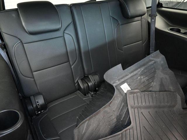 Photo of 2019 Shadow Gray Metallic Chevrolet Tahoe