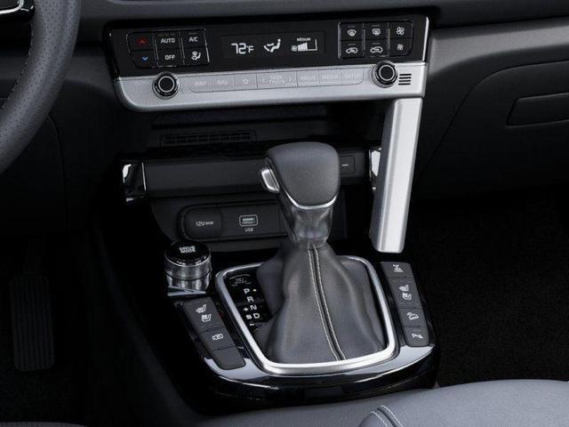 Photo of 2025 Blue Kia Seltos