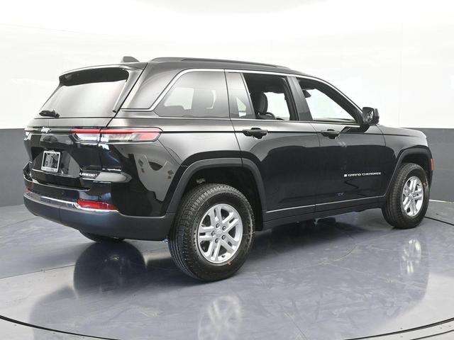 Photo of 2025 Diamond Black Jeep Grand Cherokee
