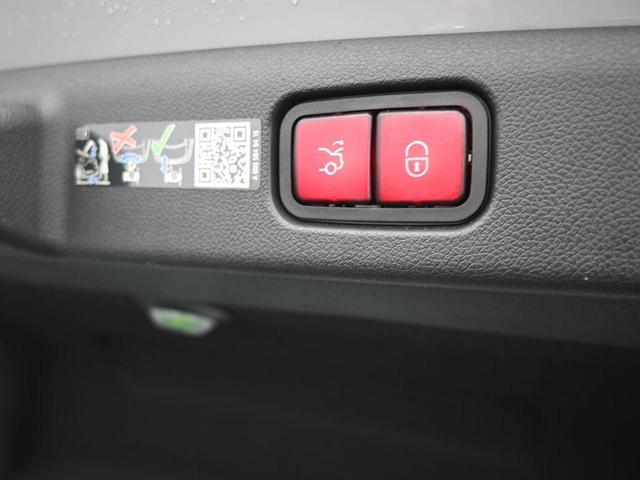 Photo of 2025 White Mercedes-Benz E-Class