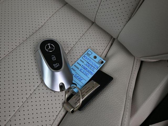 Photo of 2025 White Mercedes-Benz E-Class