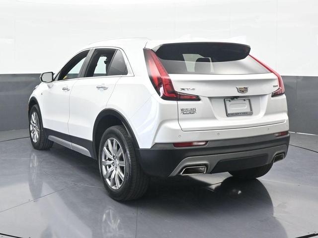 Photo of 2022 Crystal White Tri-Coat Cadillac XT4
