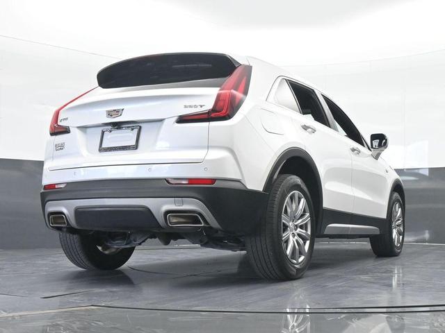 Photo of 2022 Crystal White Tri-Coat Cadillac XT4