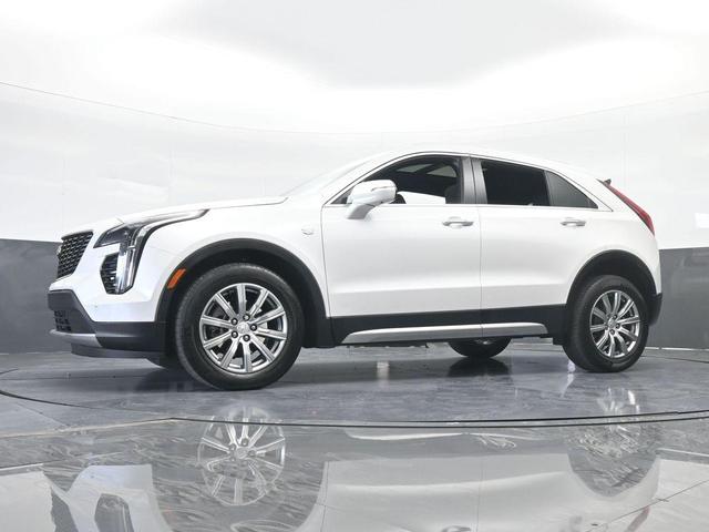 Photo of 2022 Crystal White Tri-Coat Cadillac XT4
