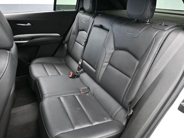 Photo of 2022 Crystal White Tri-Coat Cadillac XT4