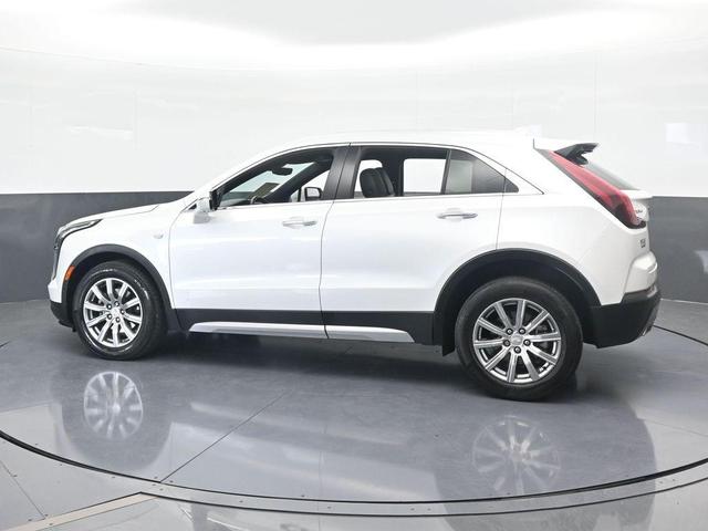 Photo of 2022 Crystal White Tri-Coat Cadillac XT4