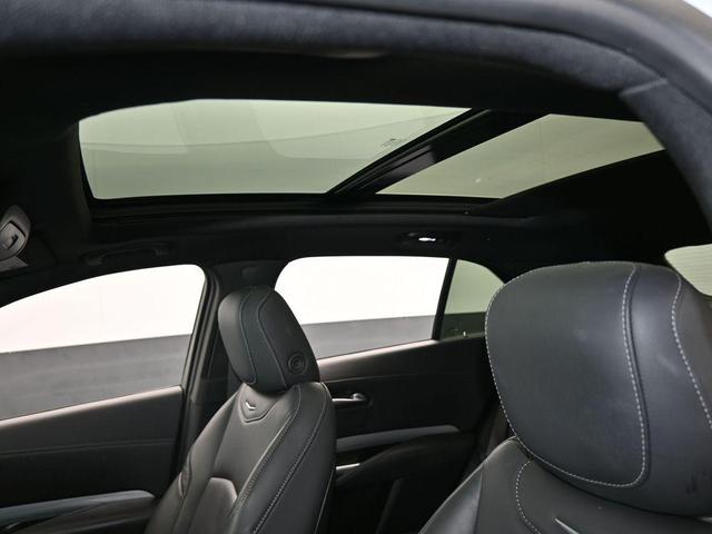 Photo of 2022 Crystal White Tri-Coat Cadillac XT4