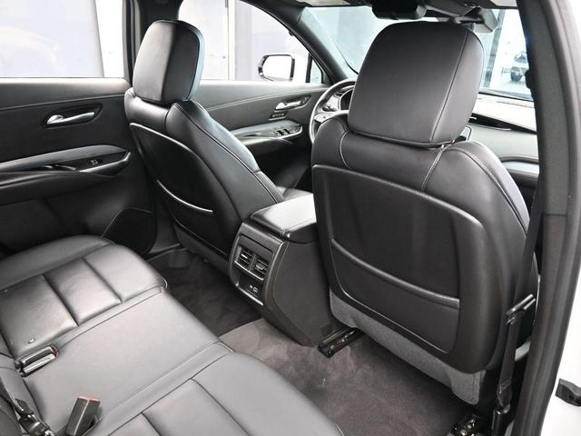 Photo of 2022 Crystal White Tri-Coat Cadillac XT4