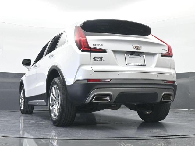 Photo of 2022 Crystal White Tri-Coat Cadillac XT4
