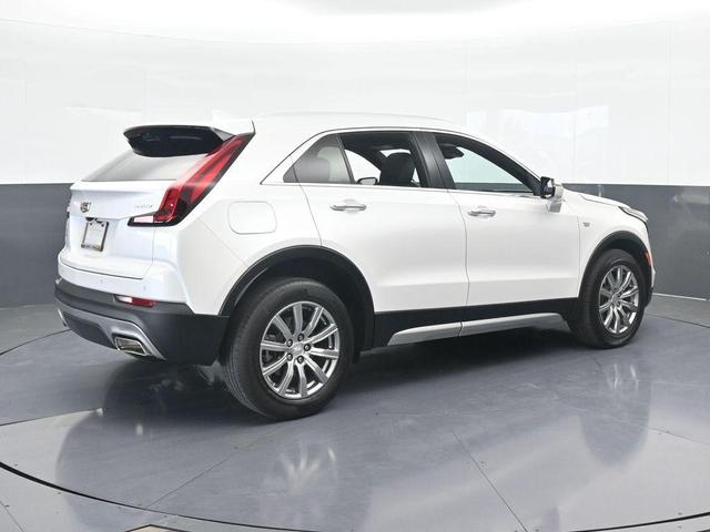 Photo of 2022 Crystal White Tri-Coat Cadillac XT4