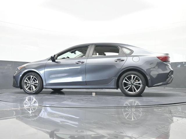 Photo of 2022 Gravity Gray Kia Forte