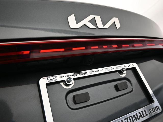 Photo of 2022 Gravity Gray Kia Forte