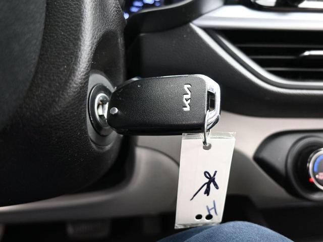 Photo of 2022 Gravity Gray Kia Forte