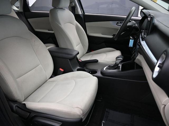 Photo of 2022 Gravity Gray Kia Forte