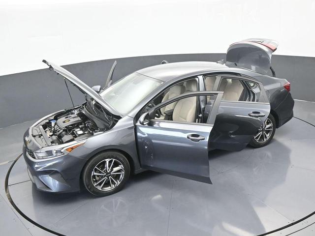 Photo of 2022 Gravity Gray Kia Forte