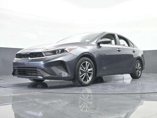 Photo of 2022 Gravity Gray Kia Forte