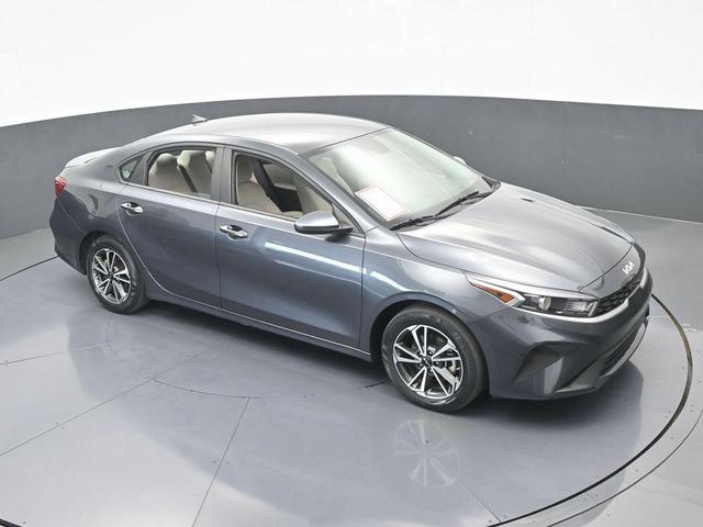 Photo of 2022 Gravity Gray Kia Forte
