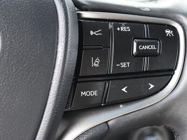 Photo of 2022 Cloudburst Gray Lexus ES 350