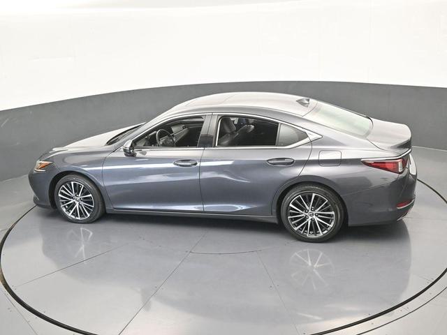 Photo of 2022 Cloudburst Gray Lexus ES 350